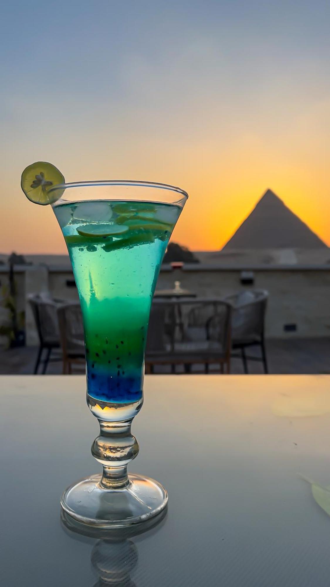 Pyramids Vista Inn Kafrat al Jabal Bagian luar foto